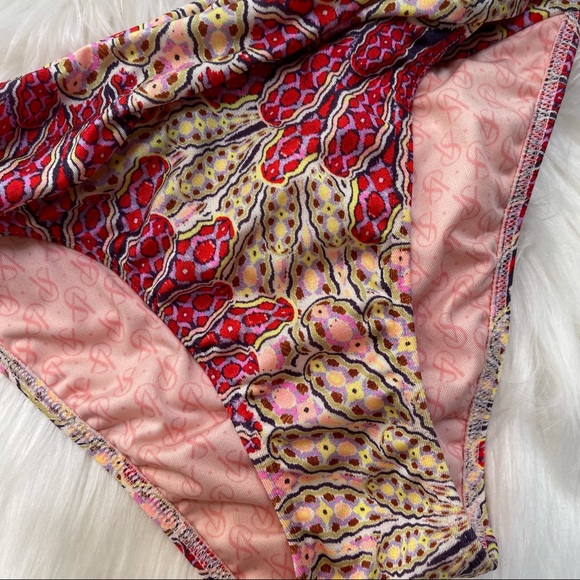 32B Vs Victoria’s Secret Bombshell /Miraculous Bikini swimsuit bathingsuit 2pc - Picture 9 of 16